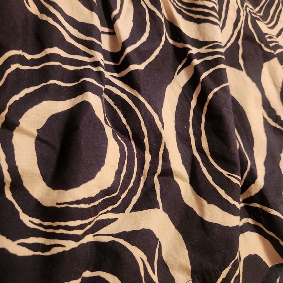 Old Navy Black and Tan Skater Skirt SIZE 18 - Picture 3 of 5